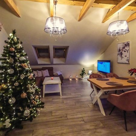 Apartament Sweet אוסטראון מראה חיצוני תמונה