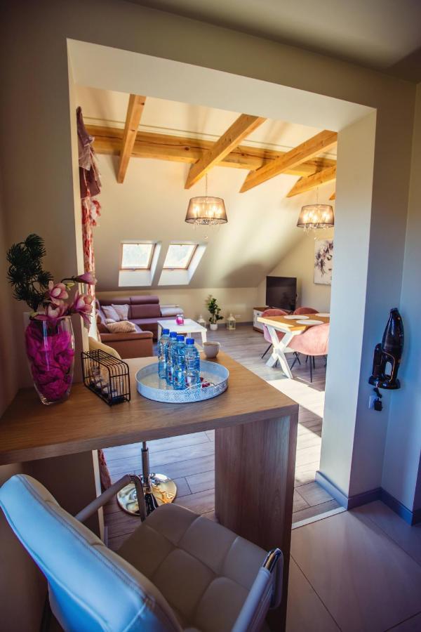 Apartament Sweet אוסטראון מראה חיצוני תמונה